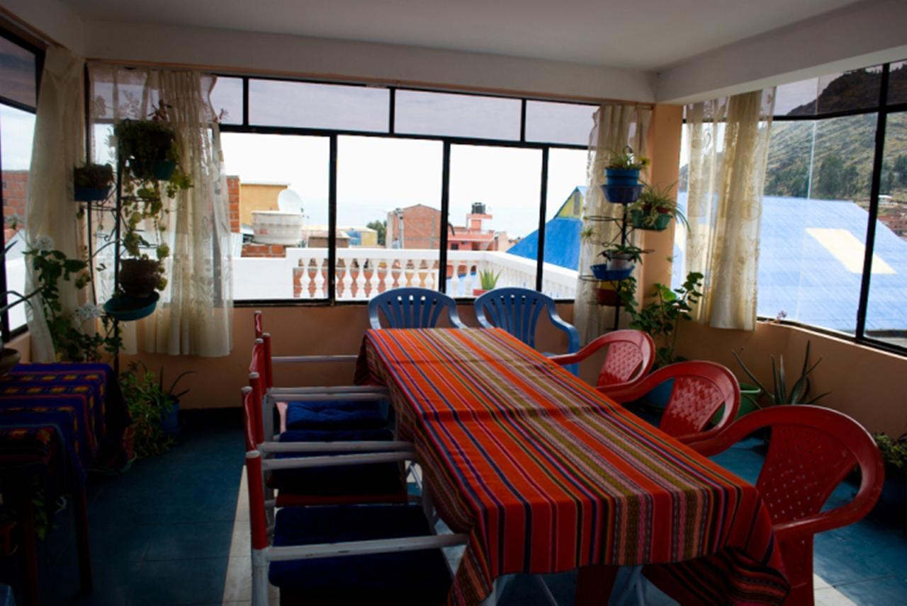 Hostal Florencia Copacabana  Exterior photo